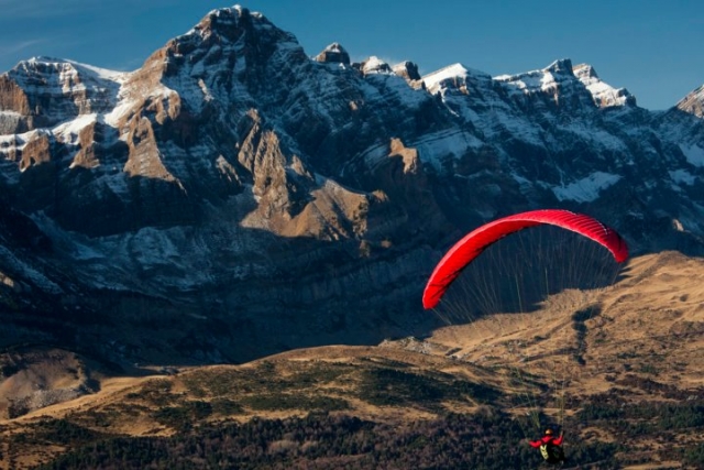 Descendiendo con el parapente